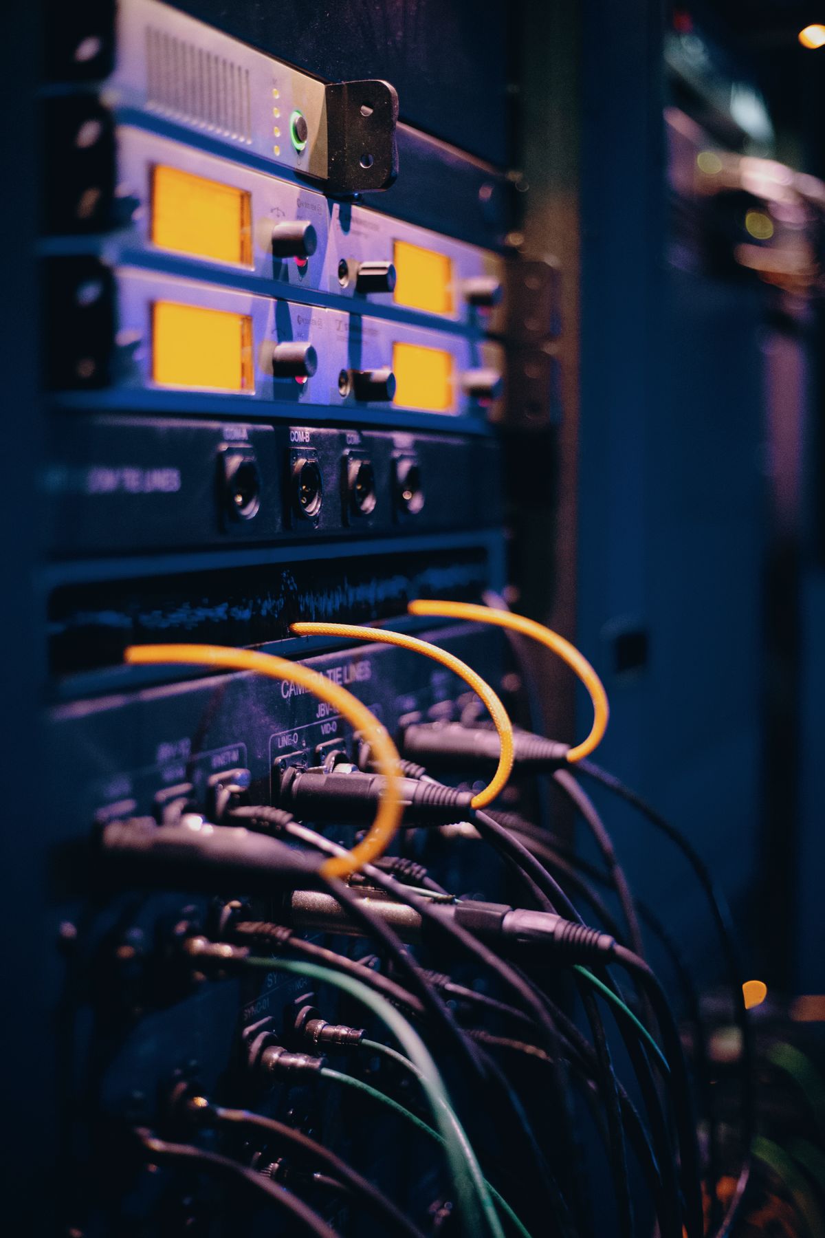 Ethernet-Kabel in einem Serverrack
